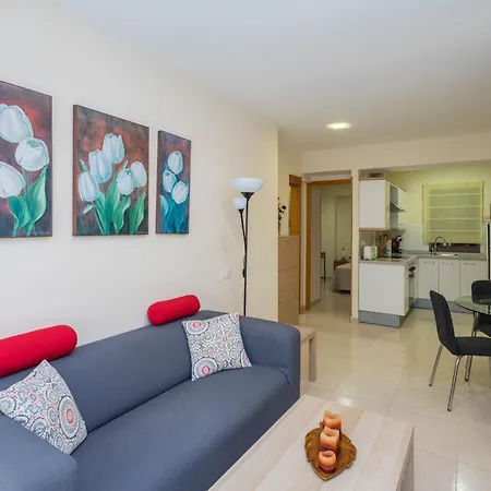 2br Deluxe Shine Flat - 1min Canteras